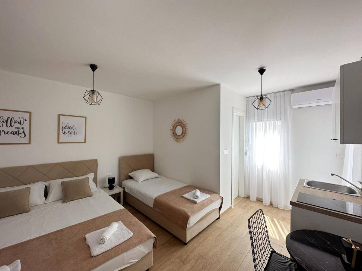 Danin Apartmani Bar Exterior foto