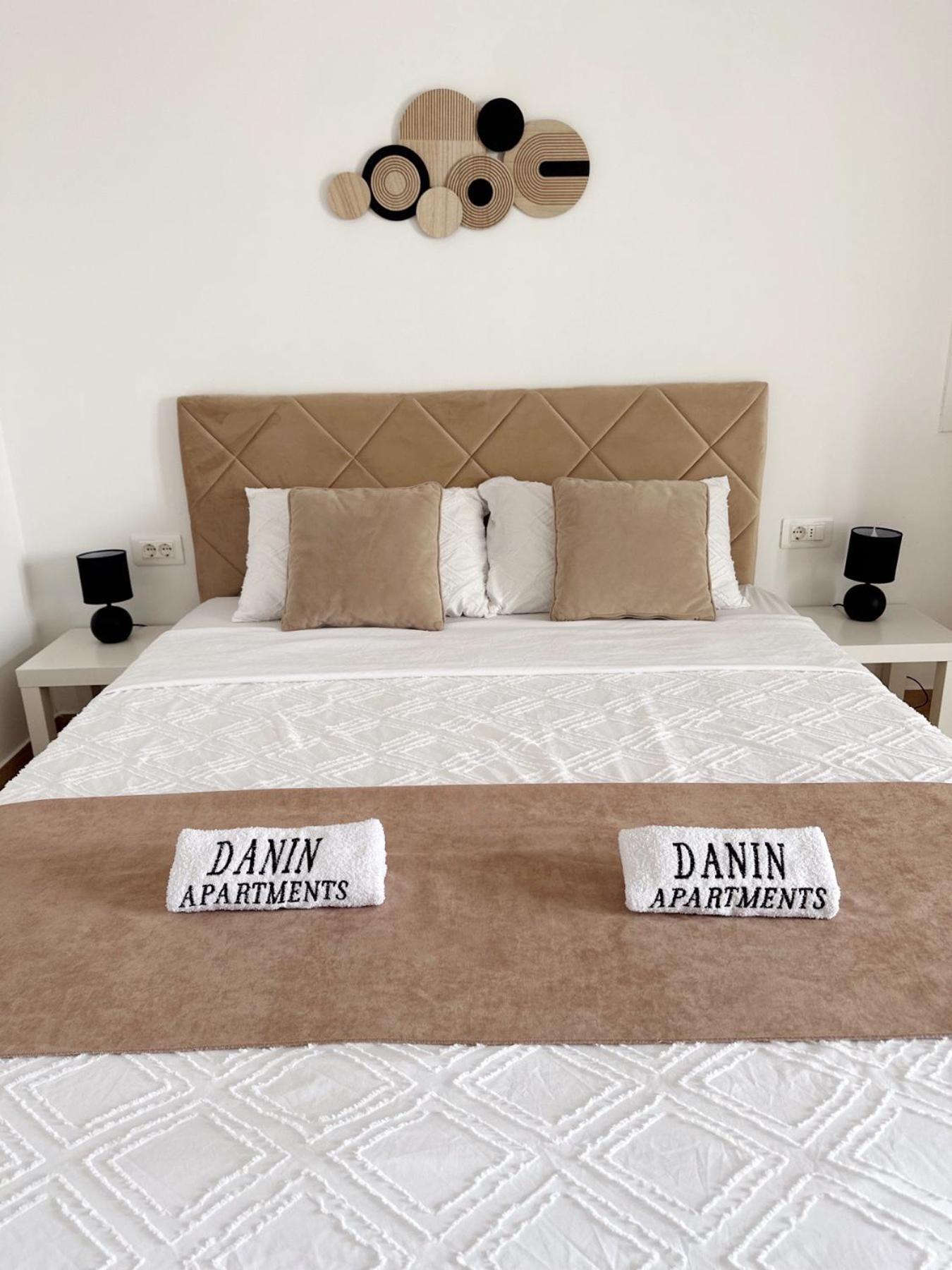Danin Apartmani Bar Exterior foto